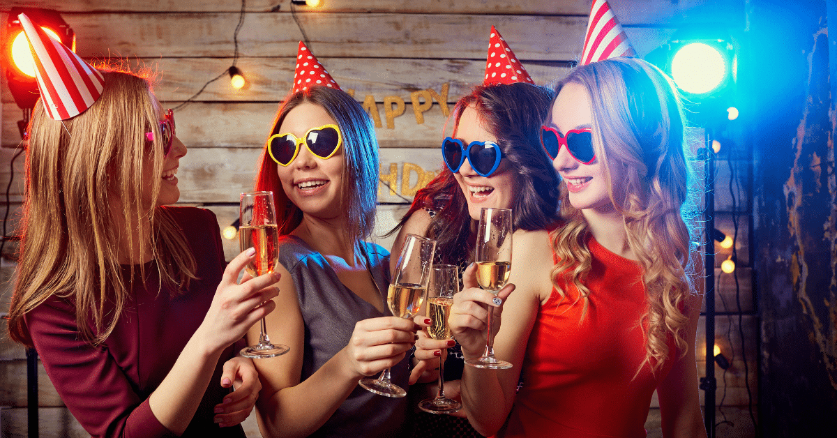 Why Should You Rent a selfie booth for Your Next Birthday Bash?