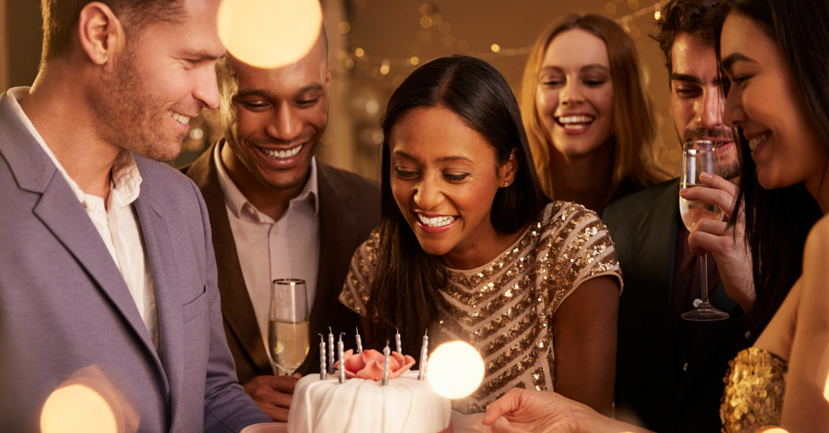 What Are the Benefits of Renting a 360 Video Booth for Your Birthday Bash?